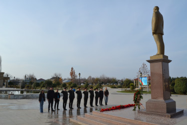 Ulu Öndər Heydər Əliyevin xatirəsi dərin ehtiramla anırıq!