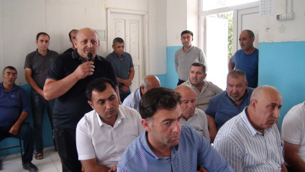 Füzuli RİH başçısı Alı Alıyev 6 Nömrəli Qayıdış qəsəbəsində səyyar qəbul keçirdi!